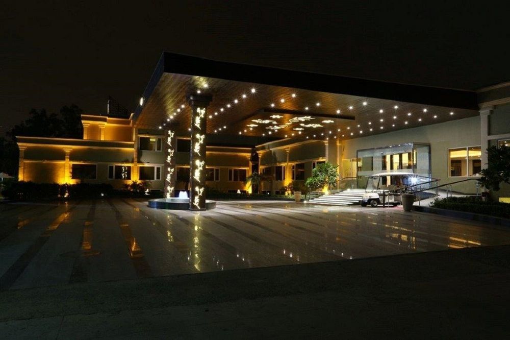 فندق غورغاونفي  Atrio By Devam المظهر الخارجي الصورة